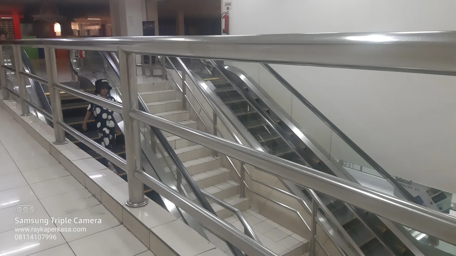 Railing tangga dan balkon Tallo, Makassar oleh PT Zepindo